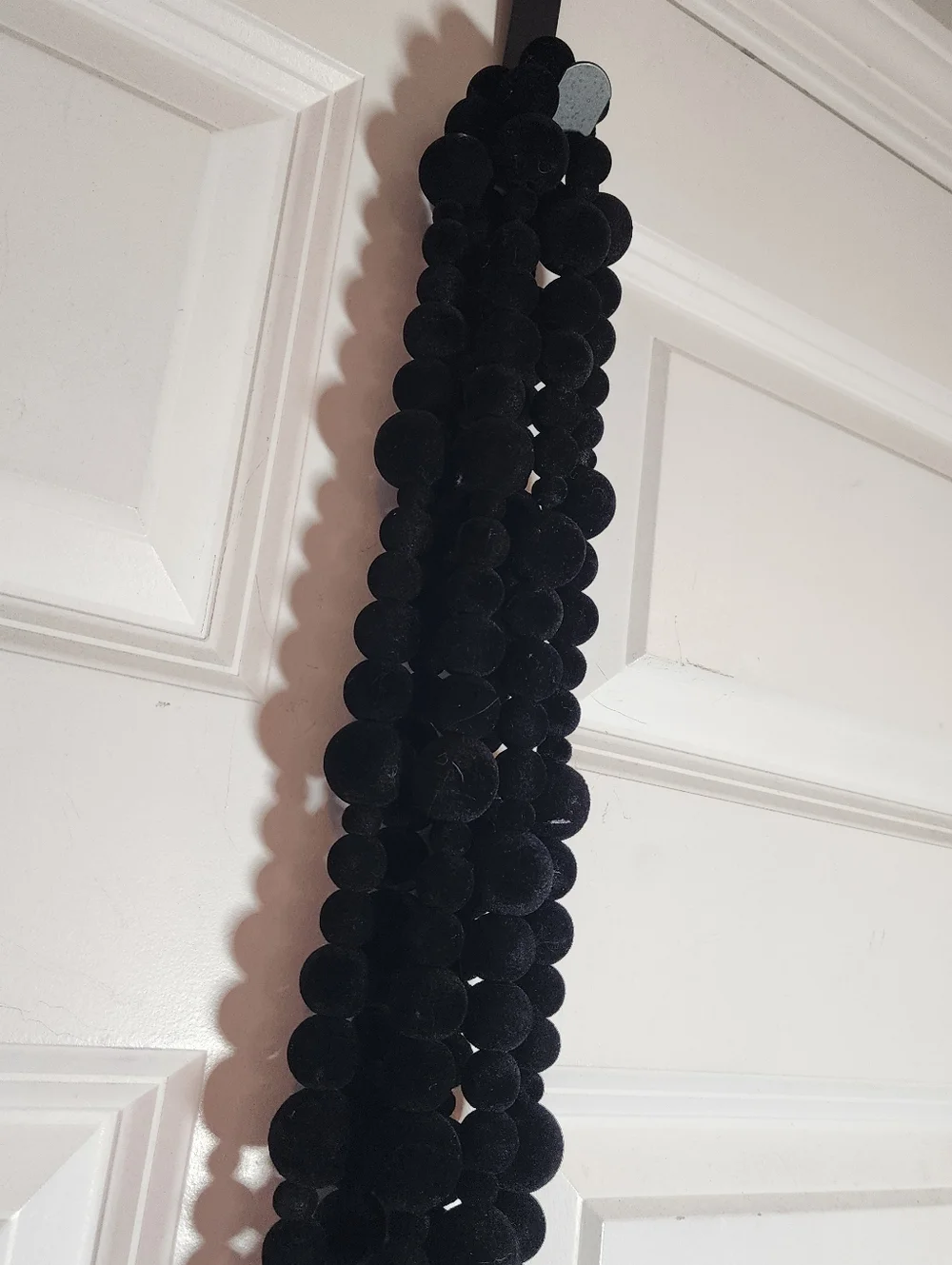 NWT Ashland Set Of 3 Wood Velvet Black Bead Garland 6ft (18ft Total) - Picture 2 of 4